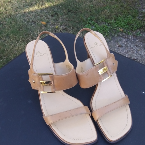 anne klein reid sandal